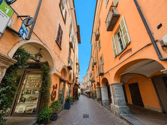 Appartamento trilocale in vendita in Via Savoia, Centro, Pinerolo