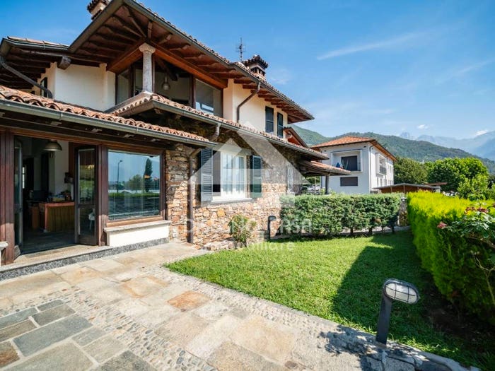 Casa con 6 locali in vendita in Centro, Gera Lario