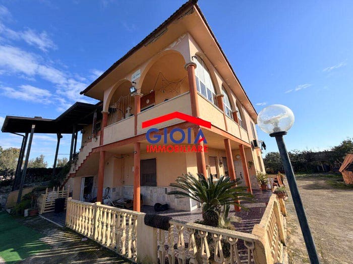 Casa con 6 locali in vendita in Via Sancello, Mondragone