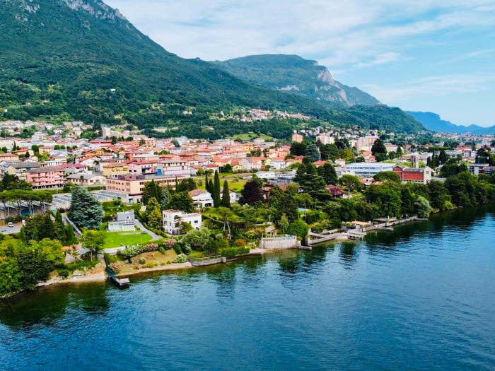 Casa con 6 locali in vendita in Via Statale, Centro, Mandello del Lario