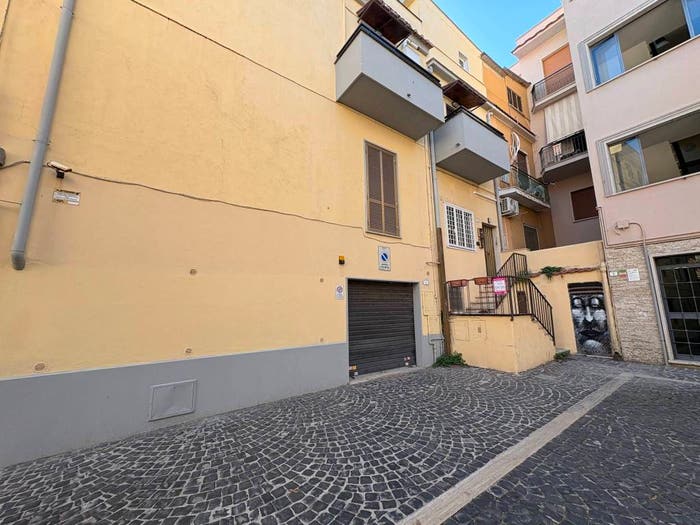 Appartamento bilocale in vendita in Piazza Salvatore Valeri, Centro, Nettuno