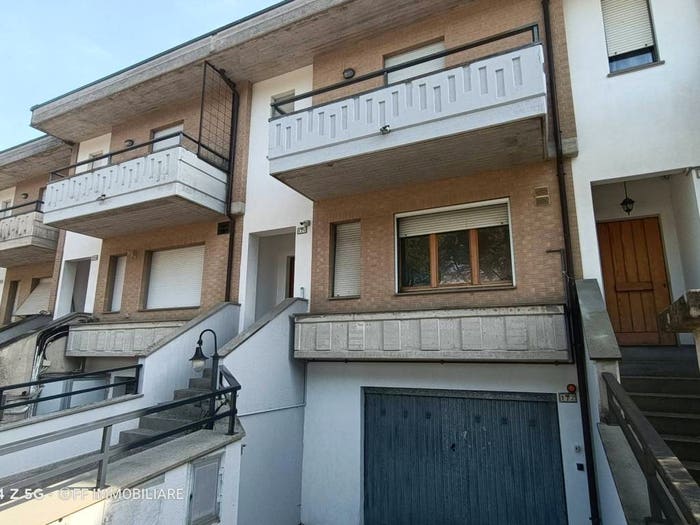 Casa con 6 locali in vendita in Via Giuseppe Mainini, Sforzacosta, Macerata