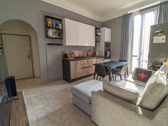 Appartamento trilocale in vendita in Via Jacopino da Tradate, Certosa, Milano