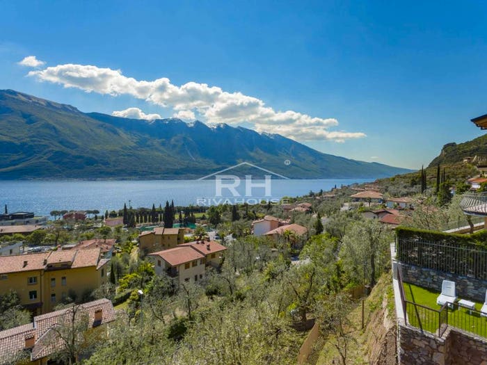 Casa con 6 locali in vendita in Centro, Gargnano