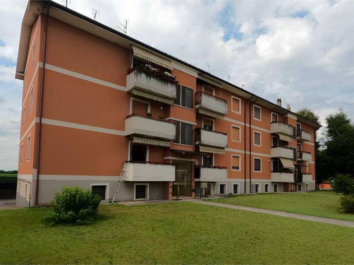Appartamento trilocale in vendita in Via P Nenni, Camairago, Castelgerundo