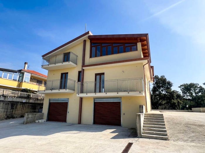Casa con 6 locali in vendita in Località San Paolo, Santa Marina