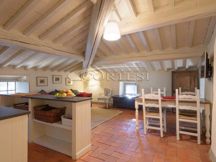 Appartamento trilocale in vendita in Località LA SCHEGGIA, Centro, Anghiari