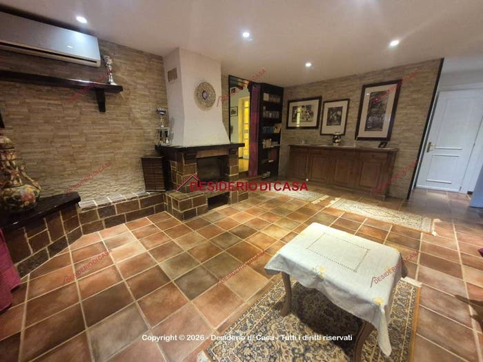 Casa con 6 locali in vendita in Strada Intercomunale, Montelepre