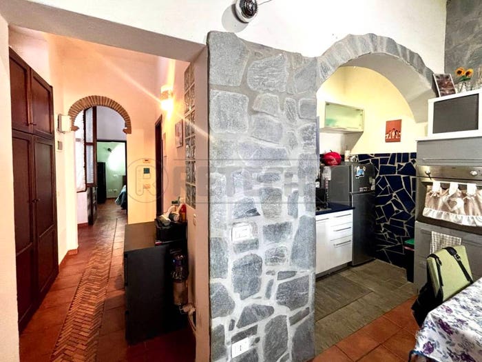 Casa quadrilocale in vendita in Viale Stazione, Centro, Massa
