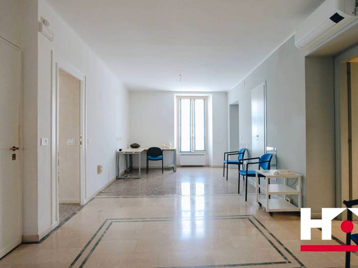 Appartamento con 5 locali in vendita in Via dei Mille, Loggia Garibaldi, Brescia
