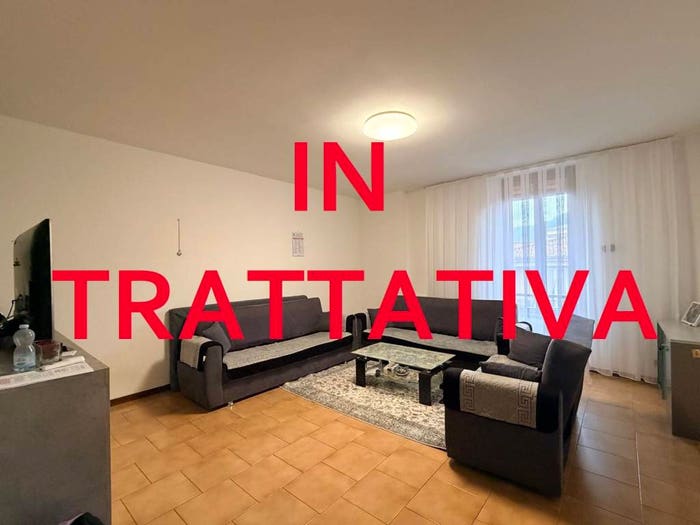 Appartamento trilocale in vendita in Via Adelchi Negri, Coccaglio