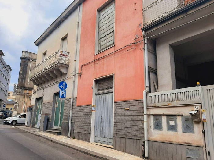 Appartamento con 5 locali in vendita in Via Vittorio Alfieri, Centro, Giarre