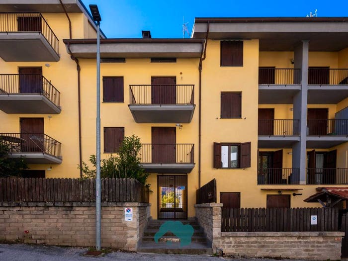 Appartamento trilocale in vendita in Via delle Betulle, Lucoli