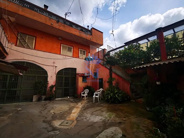Casa quadrilocale in vendita in Via Cancello, Caserta