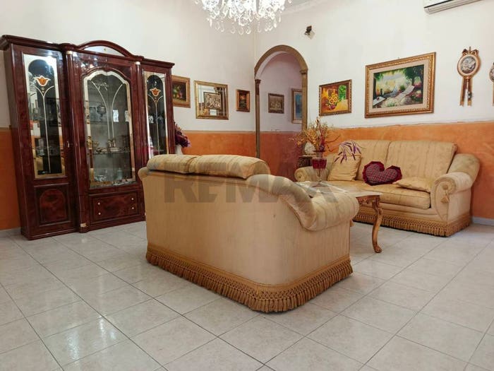 Appartamento con 5 locali in vendita in Via Alcantara, San Giorgio, Catania