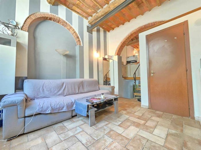 Appartamento quadrilocale in vendita in Centro, Carrara