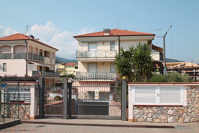 Appartamento bilocale in vendita in Borghetto Santo Spirito