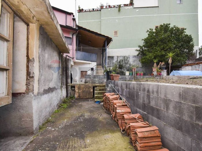 Casa quadrilocale in vendita in Vicolo Casutto, Cibali, Catania