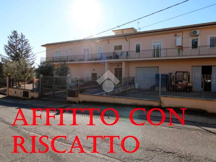Appartamento trilocale in vendita in STRADA PROVINCIALE TANCIA, Madonna Del Mattone, Mompeo