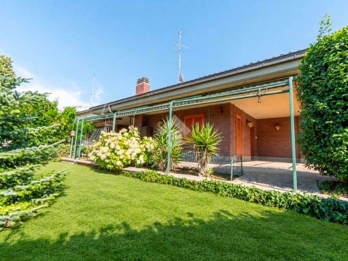 Casa con 5 locali in vendita in Villa in Bifamiliare Viale Vittorio Veneto, Squarciarelli Casalaccio Pratone, Grottaferrata