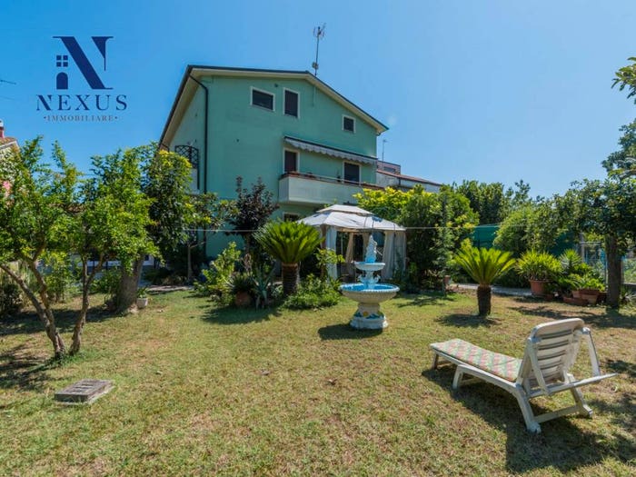 Appartamento quadrilocale in vendita in Via Osimo, Baia Metauro, Fano