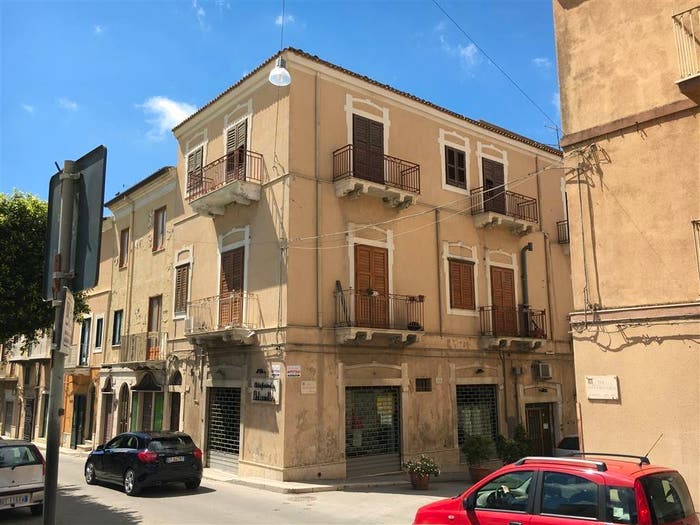 Appartamento con 6 locali in vendita in Campobello di Licata