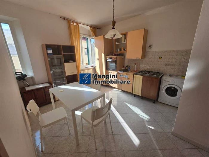 Appartamento bilocale in vendita in Via Maggi, Cisternone, Livorno