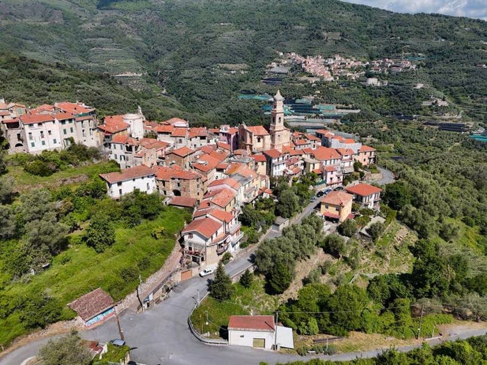 Casa con 6 locali in vendita in Via fiume, Boscomare, Pietrabruna