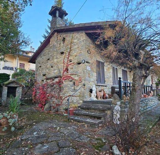 Casa trilocale in vendita in Viale dei Tigli, Centro, Sestino