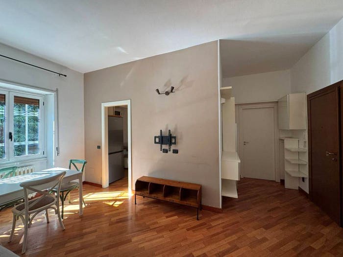 Appartamento trilocale in vendita in Viale Caterina da Forlì, Gambara, Milano