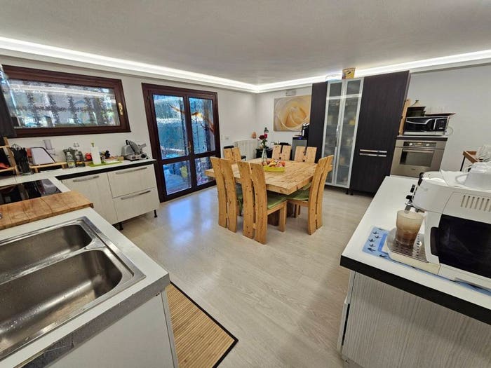 Casa con 6 locali in vendita in Centro, Abano Terme