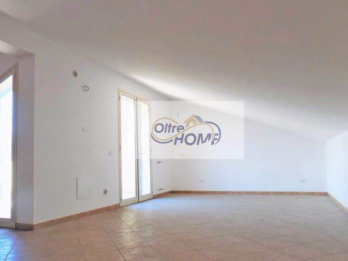 Casa trilocale in vendita in Via Ruggero I, Centro, Giarre