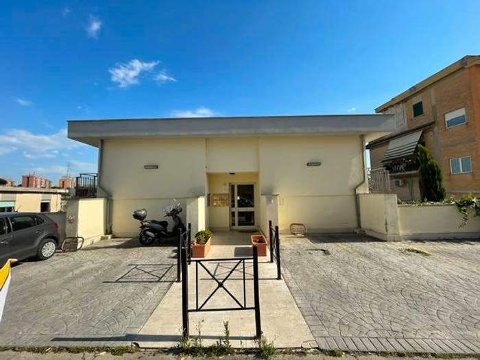 Appartamento trilocale in vendita in Via Vernio, Fidene, Roma