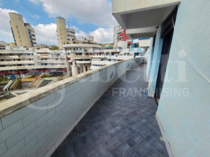 Appartamento con 5 locali in vendita in via nicola nicolini, San Carlo All'Arena, Napoli