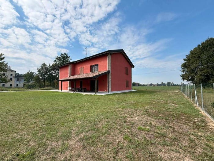 Casa quadrilocale in vendita in Via Gaidello, Centro, Castelfranco Emilia