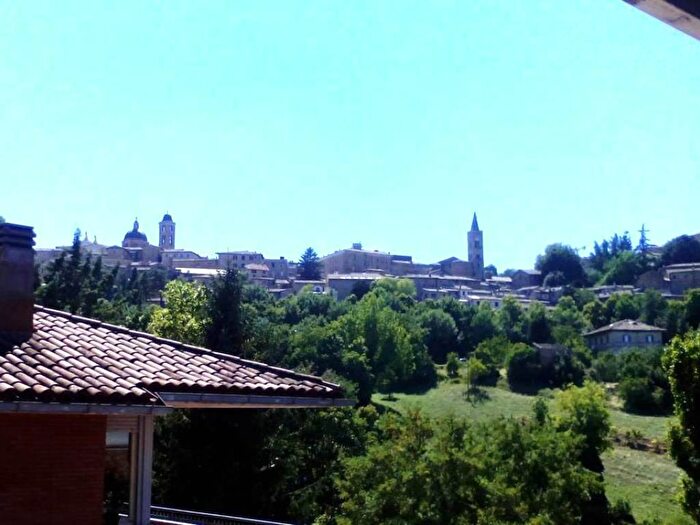 Appartamento quadrilocale in vendita in Via Cardinal Bessarione, Centro, Urbino