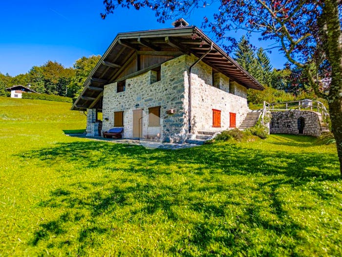 Casa con 6 locali in vendita in Via dei Monti, Centro, Tione di Trento