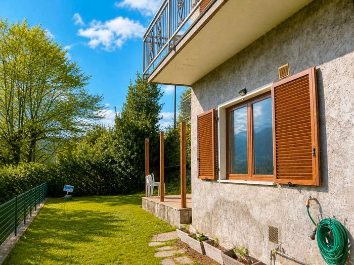 Casa con 5 locali in vendita in Strada Sasso Rosso Dasio, San Mamete, Valsolda