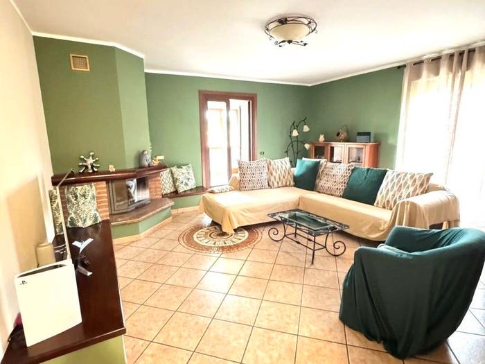Casa quadrilocale in vendita in Via Molino del Conte, Ponte Nizza
