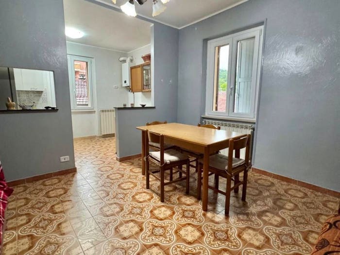 Appartamento trilocale in vendita in Via San Bartolomeo, Centro, Civitella Roveto