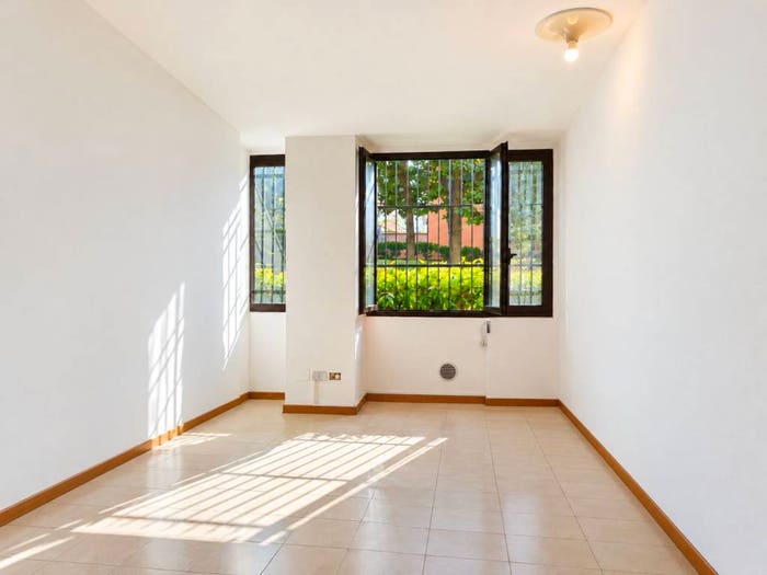 Appartamento con 6 locali in vendita in Via Giovanni Bellezza, Bocconi, Milano