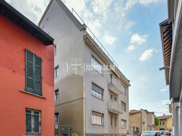 Appartamento quadrilocale in vendita in Via Camillo Benso Cavour, Centro, Cantù