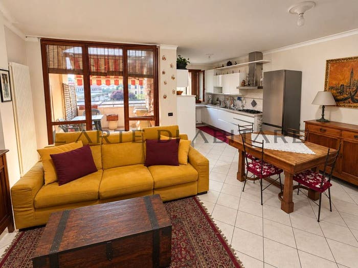 Casa con 6 locali in vendita in Viale Stazione, Centro, Altavilla Vicentina