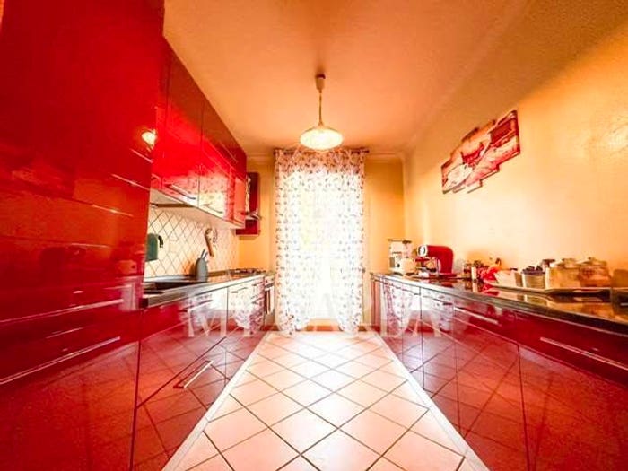 Appartamento con 5 locali in vendita in via papa giovanni, Centro Storico, Desenzano del Garda