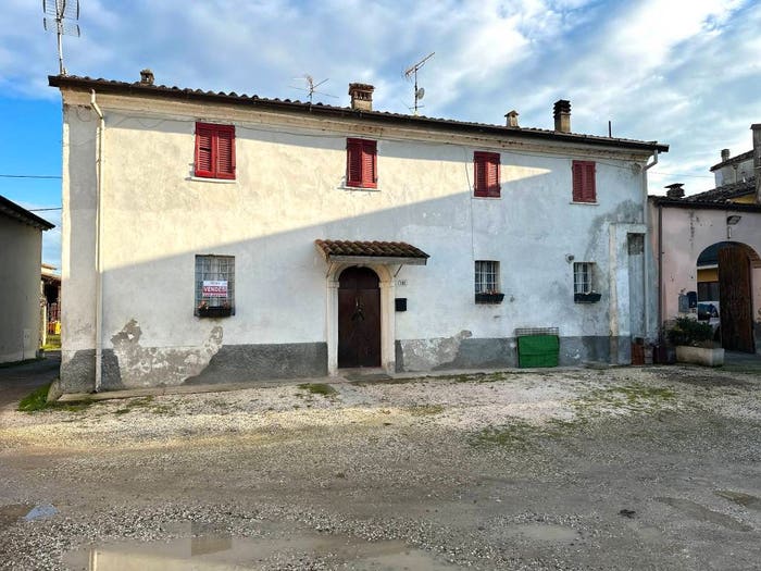 Casa quadrilocale in vendita in Case Vecchie, Carpaneto Piacentino