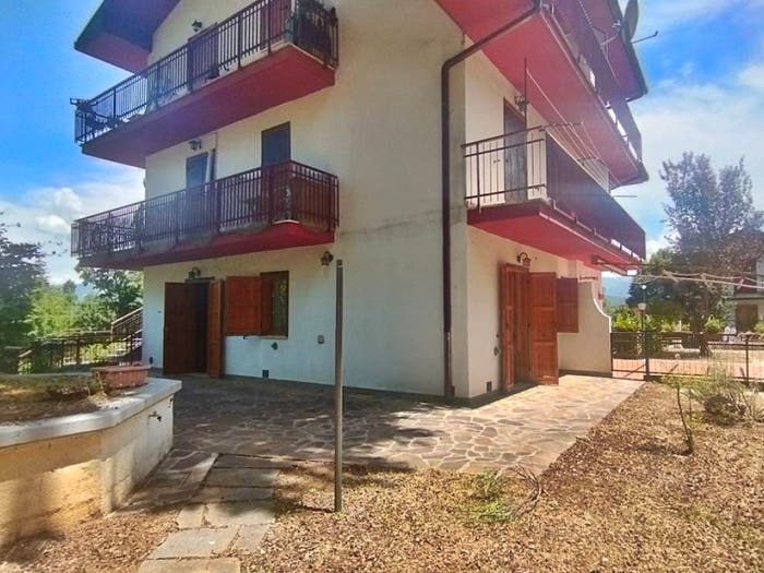 Appartamento quadrilocale in vendita in Via Calvosa Fedele, Retafani, Piglio