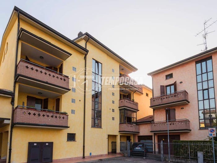 Appartamento trilocale in vendita in Via Chinnici, Centro, Correggio