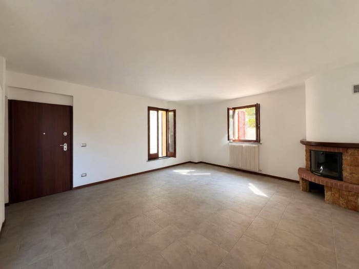 Casa trilocale in vendita in Via Roma, Centro, Monte Roberto