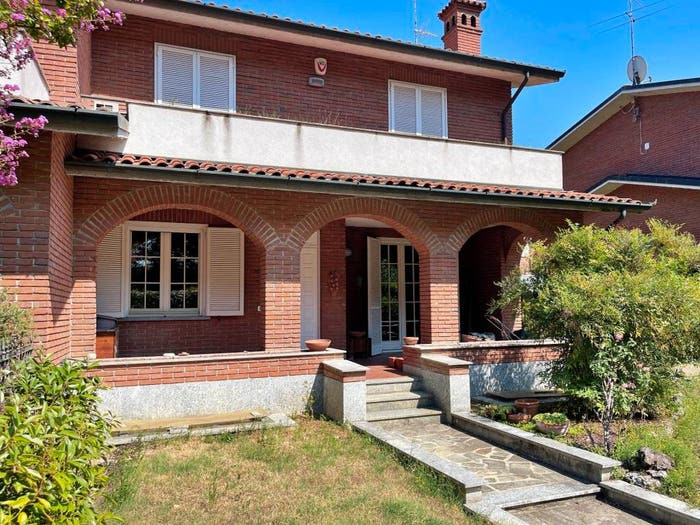 Casa con 6 locali in vendita in Via Giuseppe Di Vittorio, Rotta, Travacò Siccomario