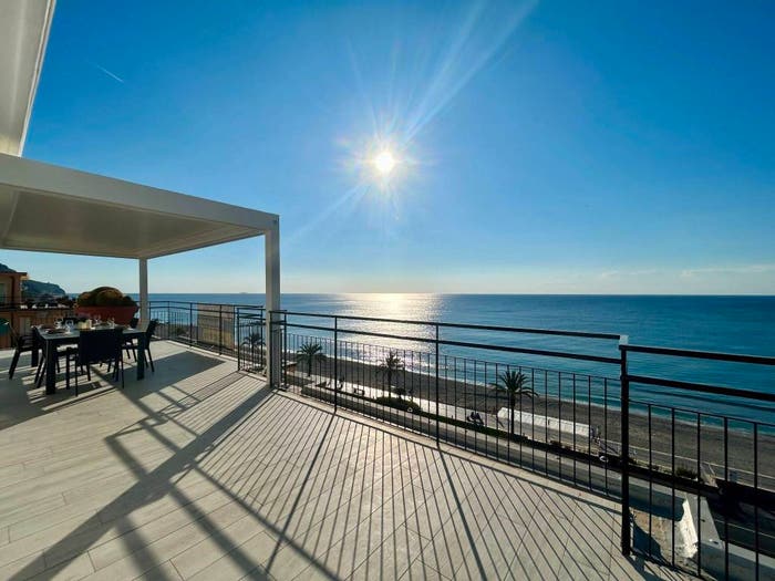 Casa con 6 locali in vendita in Viale Europa, Centro, Pietra Ligure